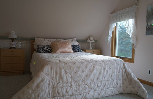 Summit Ski Chalet | Cloud9 Lake View Mountain House-Catskill Cabin