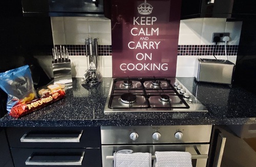 Byfleet Apartment | Cloud9stayz at The Royston