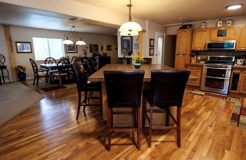 Cloudcroft Ski Chalet | Cloudcroft 5BR Views Game Room