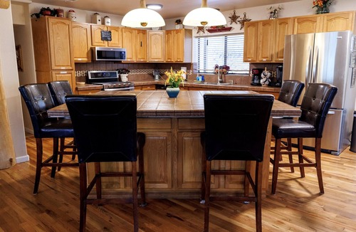 Cloudcroft Ski Chalet | Cloudcroft 5BR Views Game Room