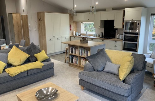 Rockcliffe House | Clouded Yellow - Beautiful Modern Lodge, Kippford