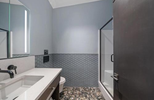 Seneca House | Cloudwalker on Keowee