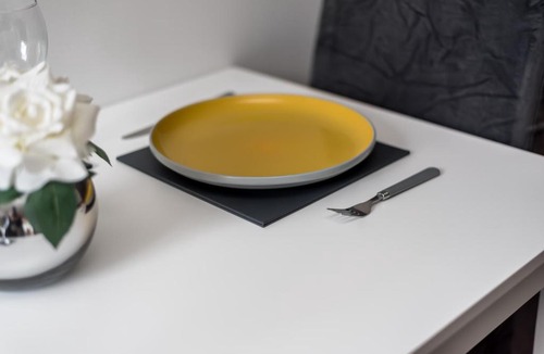 Montrose Apartment | Clova Apartment