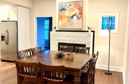 Old Town West Cottage | Clover Cottage - 6BR 4Bath Getaway in Old Town
