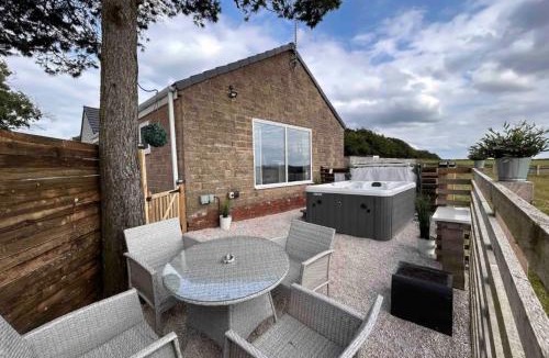 Beeley House | Clover Lodge