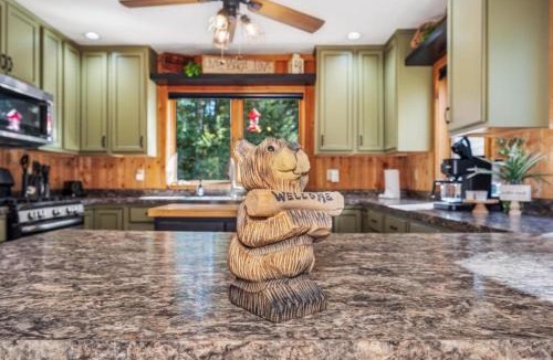 Eagle River House | Clover Pines