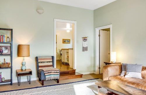 Cloverdale House | Cloverdale Creekside Retreat