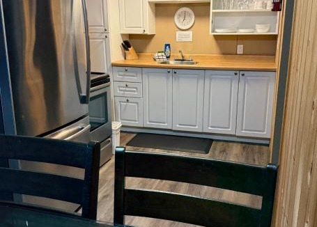 Algonquin Highlands House | Cloverleaf Cottages
