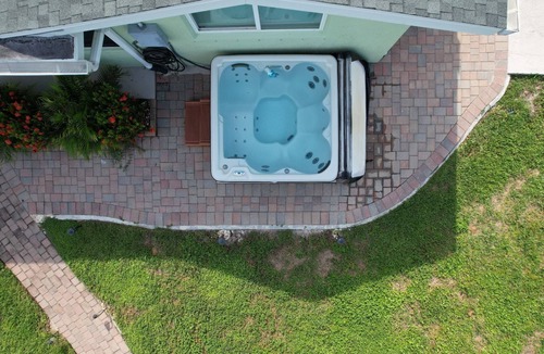 North Fort Myers House | Club House Paradise a Canal front property