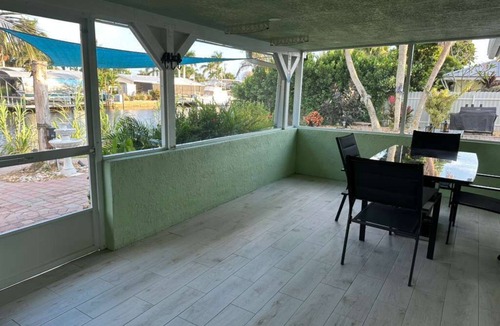 North Fort Myers House | Club House Paradise a Canal front property
