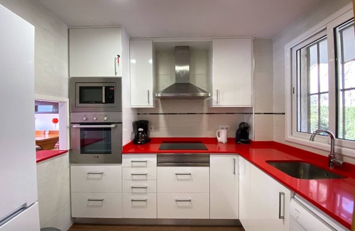 Tossa de Mar House | Club Villamar - An attractive, modern family villa in a quiet area near the Mediterranean.