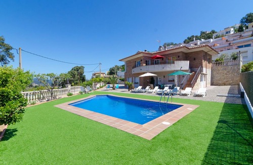 Lloret de Mar Villa | Club Villamar - Atmospheric vacation villa at the Spanish Costa Brave, in the hills of Lloret de .