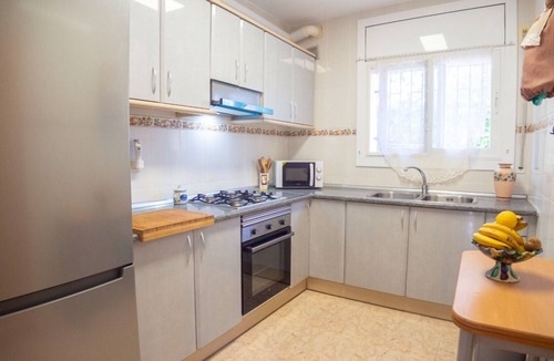 Cubelles Villa | Club Villamar - Villa with a private pool, 1600 meters from the beach, located in a quiet urbanis.