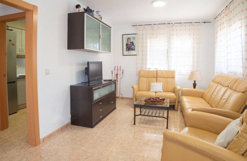Cubelles Villa | Club Villamar - Villa with a private pool, 1600 meters from the beach, located in a quiet urbanis.