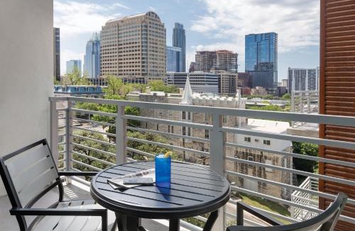 Civic District Resort | Club Wyndham Austin