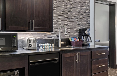 Lower Nob Hill Hotel | Club Wyndham Canterbury