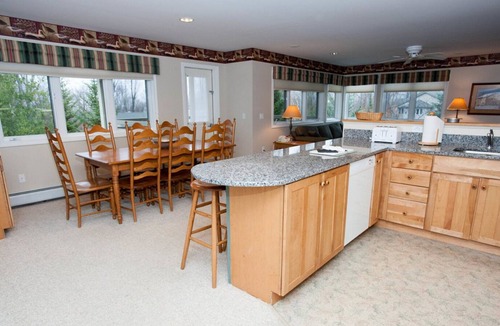 Jeffersonville Hotel | Club Wyndham Smuggler's Notch VT