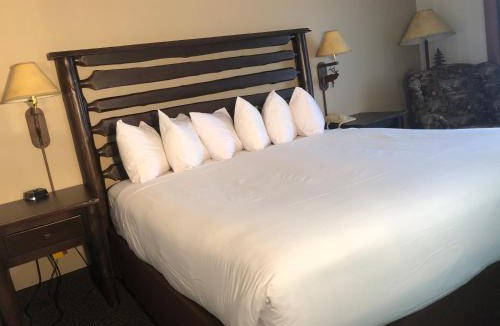 West Yellowstone Hotel | Clubhouse Inn