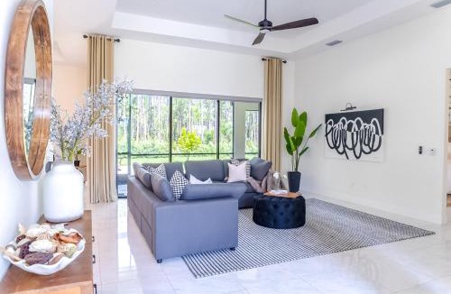 Joel House | Clusias Villa