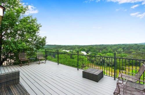 Gruene House | Clutter Falls Retreat - Main House