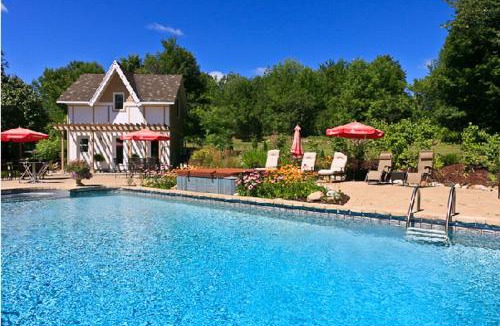 Lanark Bed & Breakfast | Clyde Hall Bed and Breakfast