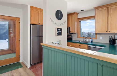 Warren House | Clyde's Cabin 4 Bedroom Home