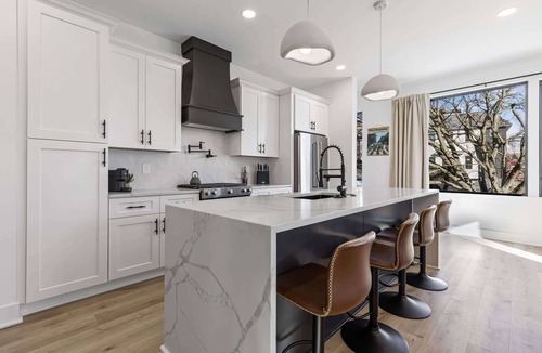 Hurwood Heights House | CMA Fest rooftop hot tubs, sauna, game rooms near Broadway and Geodis Park