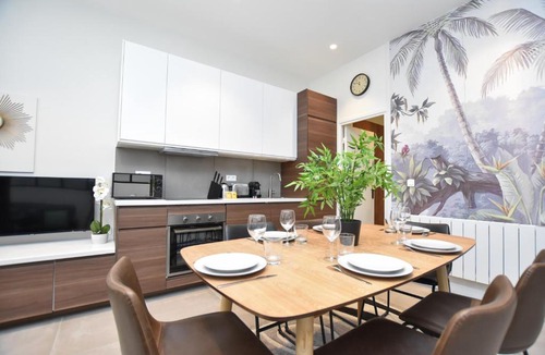 Saint-Vincent-de-Paul Apartment | CMG - Gare de l'Est - Marché Saint Pierre