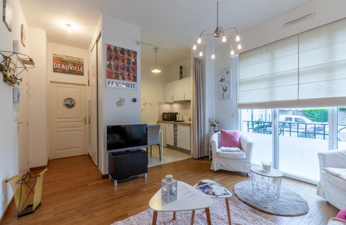 Deauville City Centre Apartment | CMG Port de Deauville