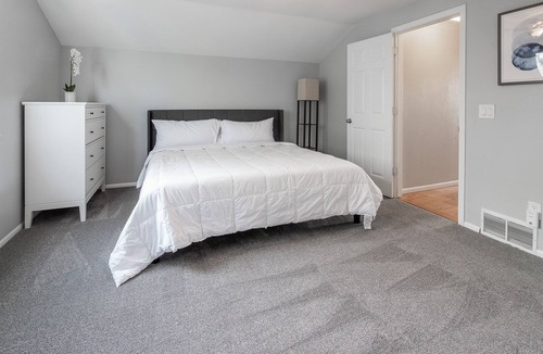 Walnut Grove House | "CO Dreamin" 20 mins to Denver/Boulder ~ Private Yard, Fire Pit, & Pool Table