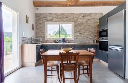 Saint-Andre-de-Roquepertuis House | Cosy holiday home with pool