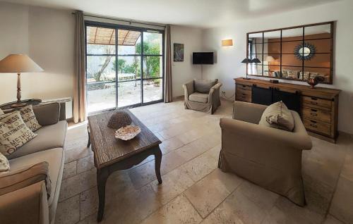 Saint-Laurent-de-la-Cabrerisse House | Cozy Home In Saint Laurent De La Ca With Wifi