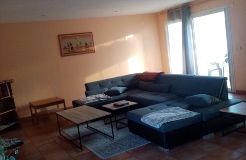 Saint-Hippolyte House | Cosy south-facing villa!