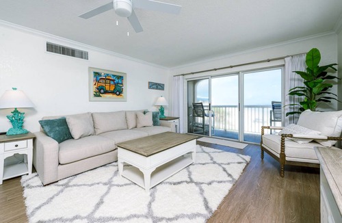 New Smyrna Beach Condo | Condo ∙ 2 bedrooms ∙ 6 guests