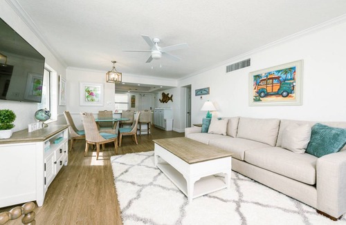 New Smyrna Beach Condo | Condo ∙ 2 bedrooms ∙ 6 guests