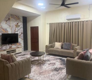 Kuantan House | Coach homestay 2