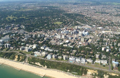 Bournemouth Bed & Breakfast | Coach House Cottage