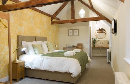 Ratho Bed & Breakfast | Coach House Ratho Park Steading