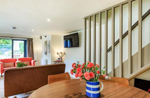 Burton Bradstock House | Coach House - Uk32202