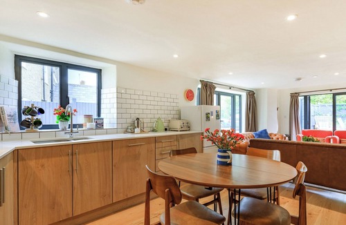 Burton Bradstock Cottage | Coach House - UK32202