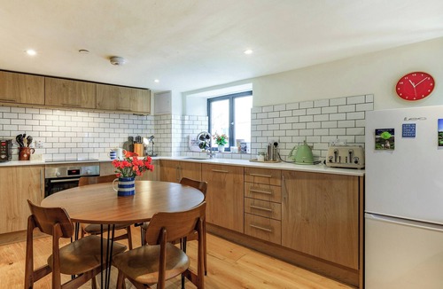 Burton Bradstock Cottage | Coach House - UK32202