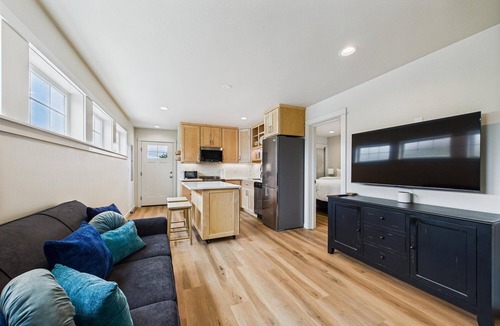 Arcata House | Coach House with Loft