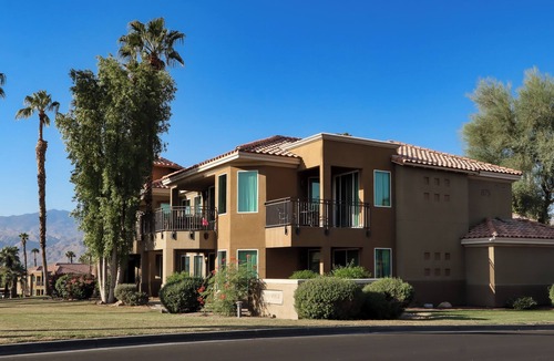 Palm Desert Apartment | COACHELLA Marriott's Desert Springs Villas Kitchenette, access to resort