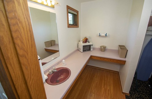 Sister Bay Hotel | Coachlite Inn