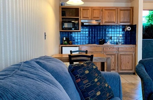 Oak Harbor Hotel | Coachman Inn & Suites