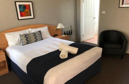 Kelso Hotel | Coachman's Inn Motel