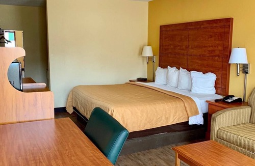 Magnolia Hotel | Coachman's Inn