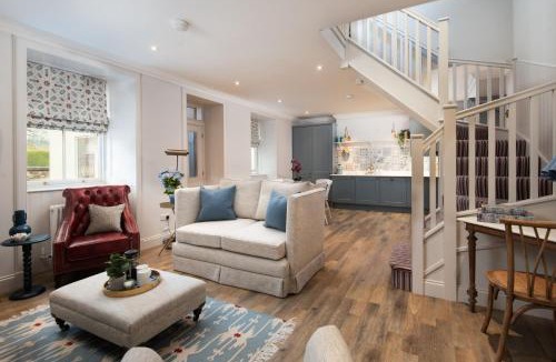 Peebles House | Coachman's, Kailzie