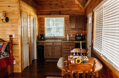 Trenton Cabin | Coal City Bluff Cabin