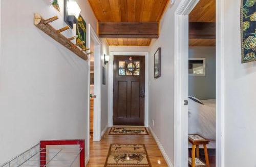 Packwood House | Coal Creek Chalet